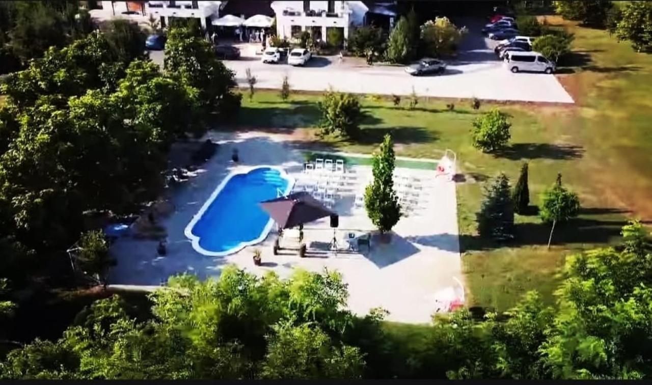 Caballus Lovasmajor Panzio Nyíregyháza Exterior foto